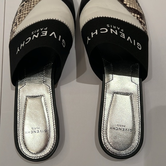 COPY - Beautiful Givenchy of Paris, ladies size 38 shoes - Picture 7 of 7